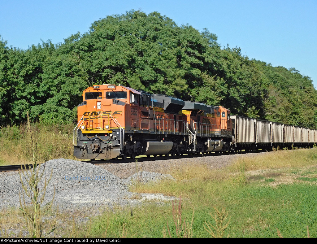 BNSF 8555